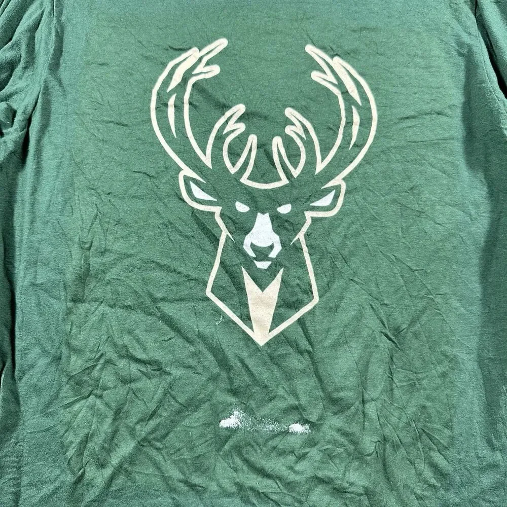 Fanatics Milwaukee Bucks Mens S Basketball Shirt Long Sleeve NWOT